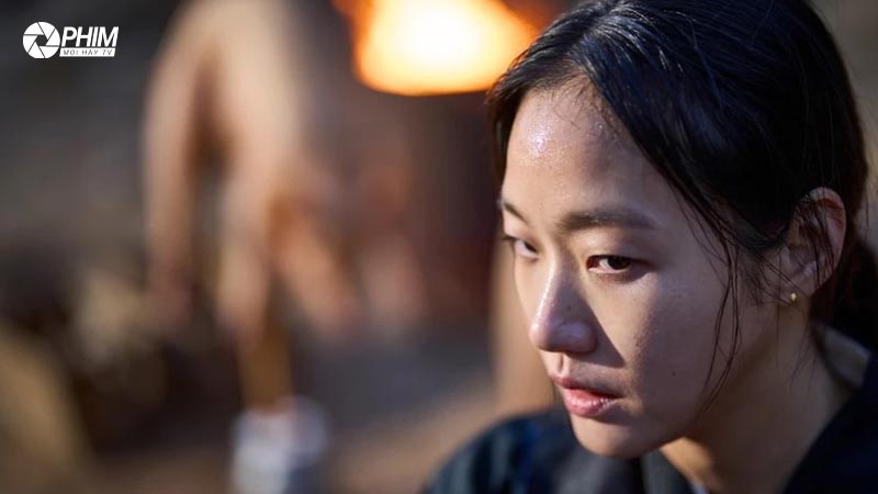 Kim Go Eun trong vai pháp sư Hwa Rim